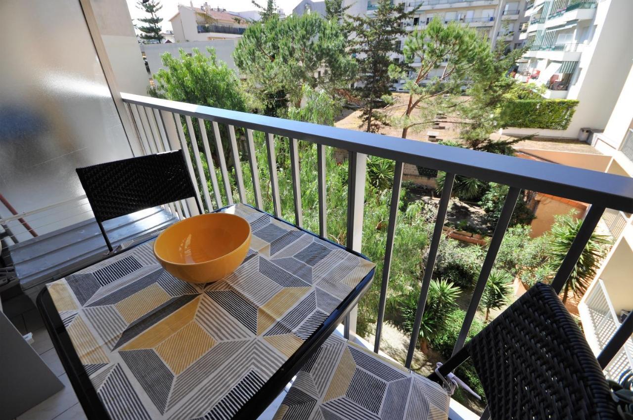 Appartement Des Fleurs Niza Exterior foto