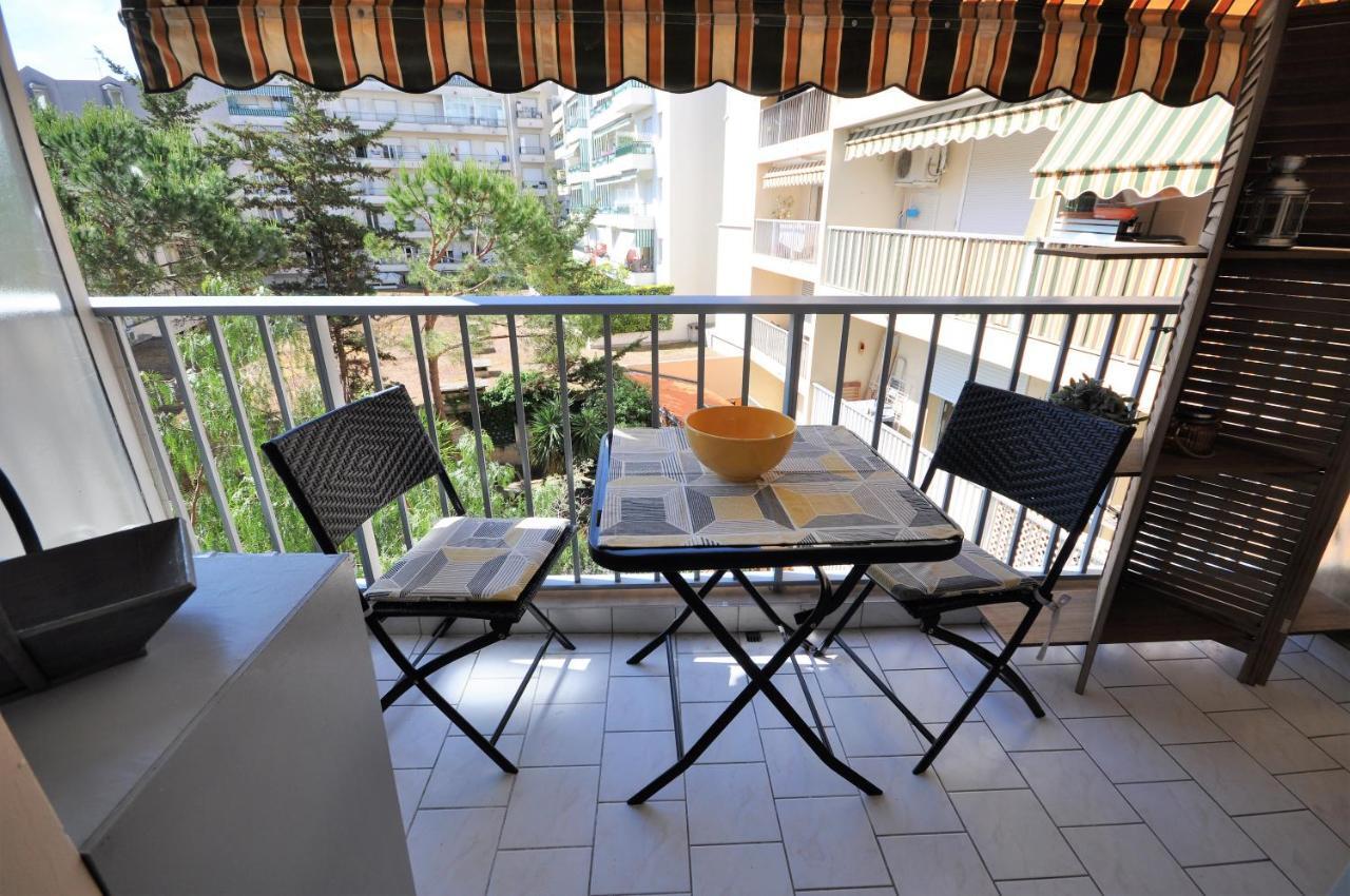 Appartement Des Fleurs Niza Exterior foto