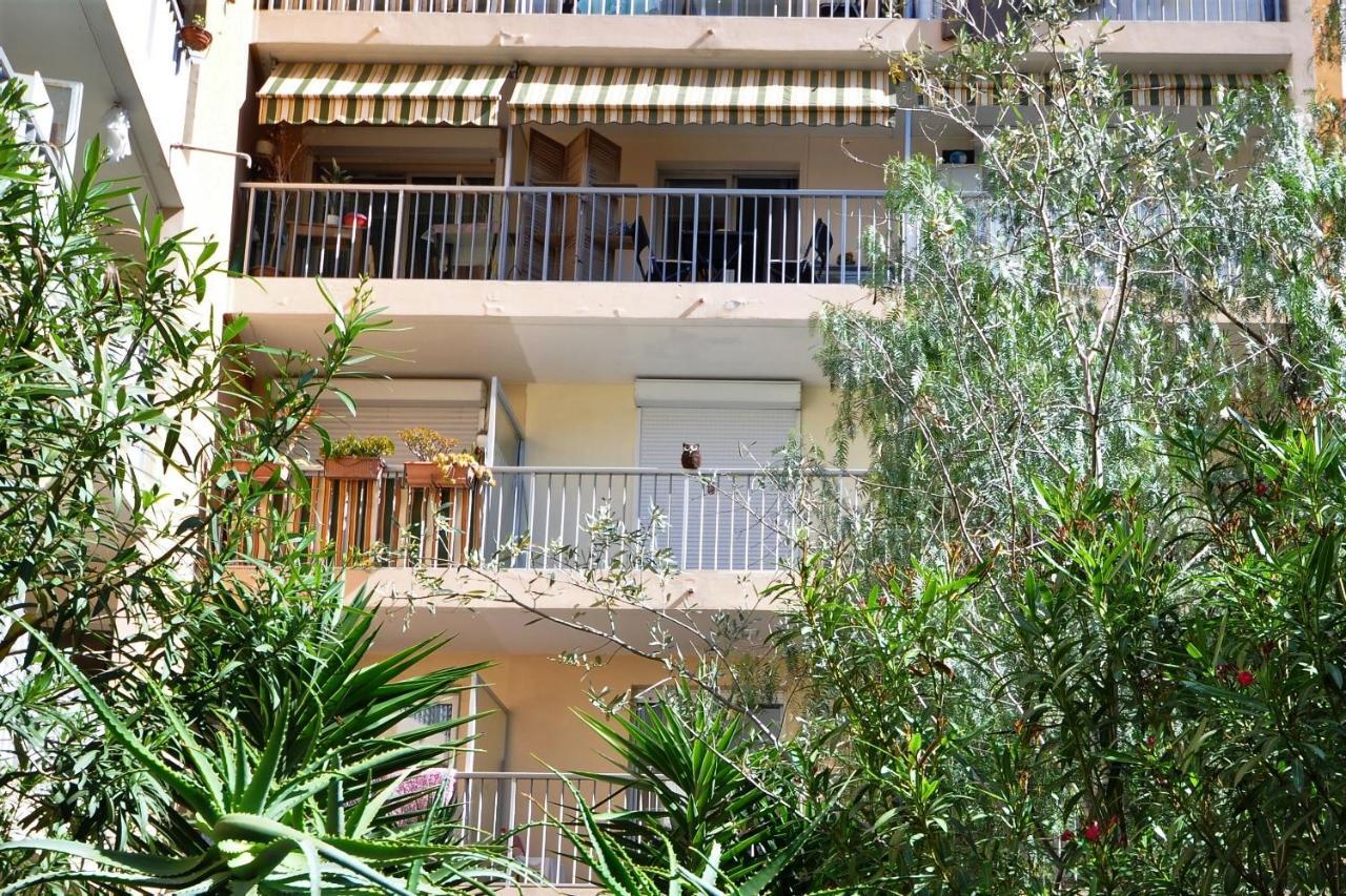 Appartement Des Fleurs Niza Exterior foto